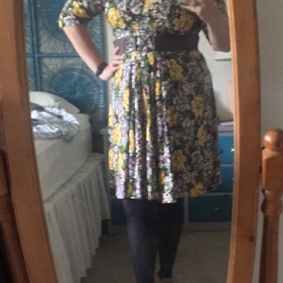 Meet your Posher, Lindsey - Picture 4 of 4